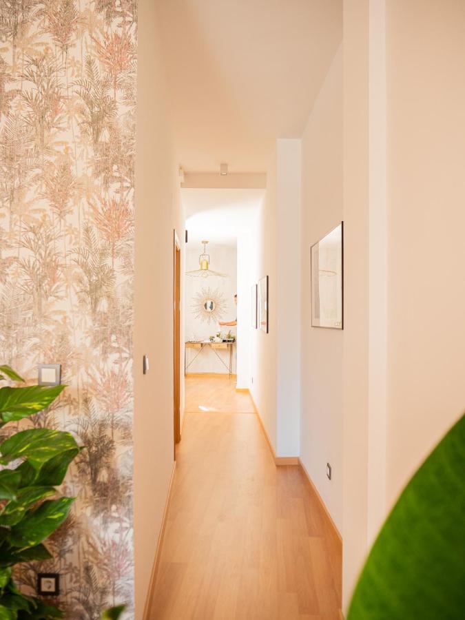 Stylish Apartment In The Heart Of Malaga With Pool ภายนอก รูปภาพ