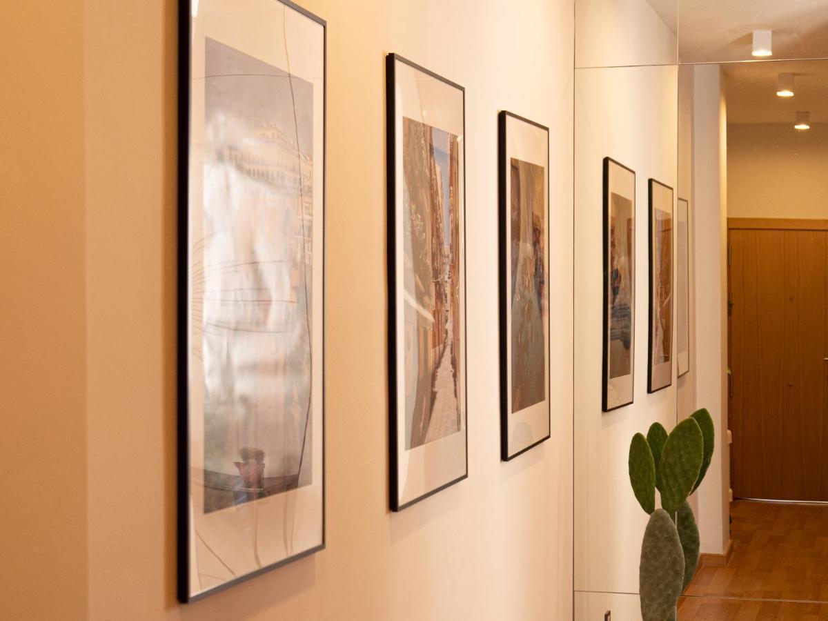 Stylish Apartment In The Heart Of Malaga With Pool ภายนอก รูปภาพ