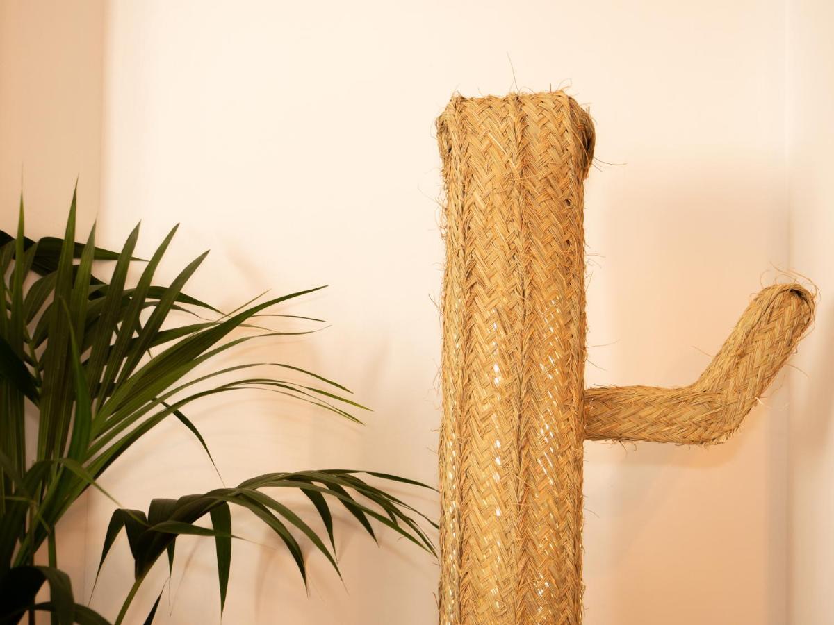 Stylish Apartment In The Heart Of Malaga With Pool ภายนอก รูปภาพ