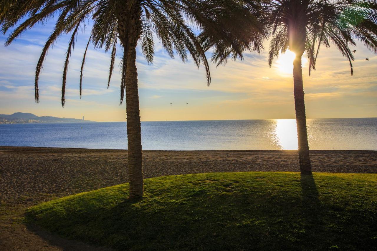 Stylish Apartment In The Heart Of Malaga With Pool ภายนอก รูปภาพ